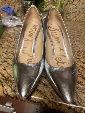 Sam EdelmanTatiana  Metallic Silver Pointed Toe Heels